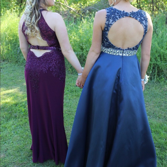 Prom dress - Picture 2 of 2